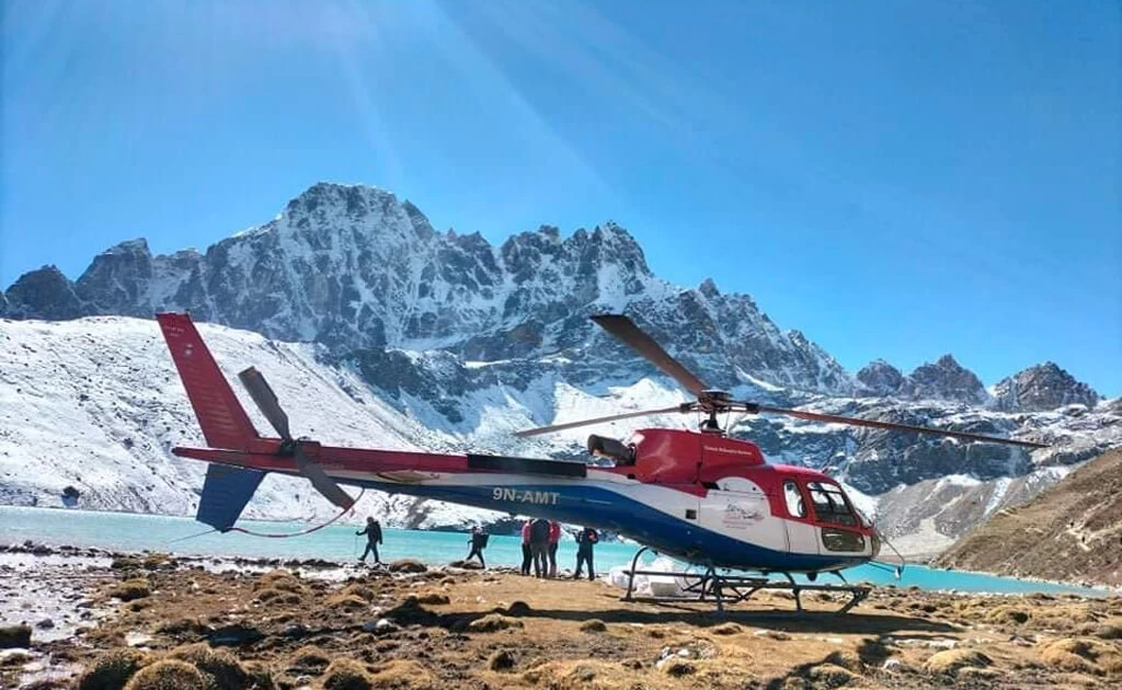 ebc with gokyo helicopter tour